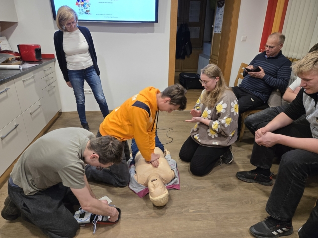 Defibrillator Schulung 11022025