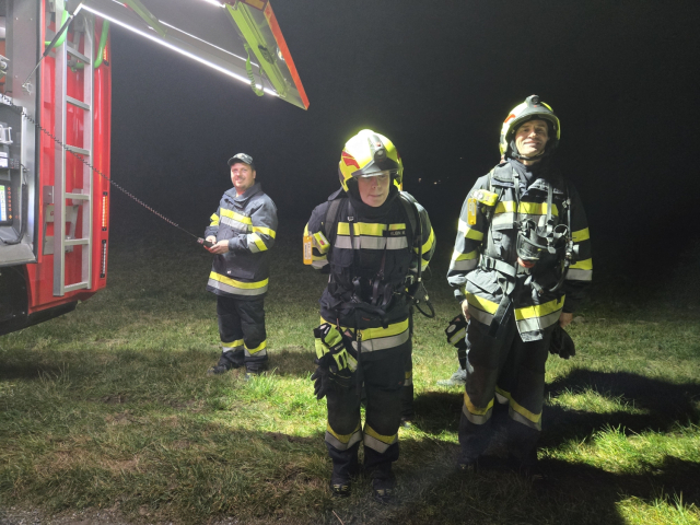 Fahrzeugbrand mit Gefahrgut