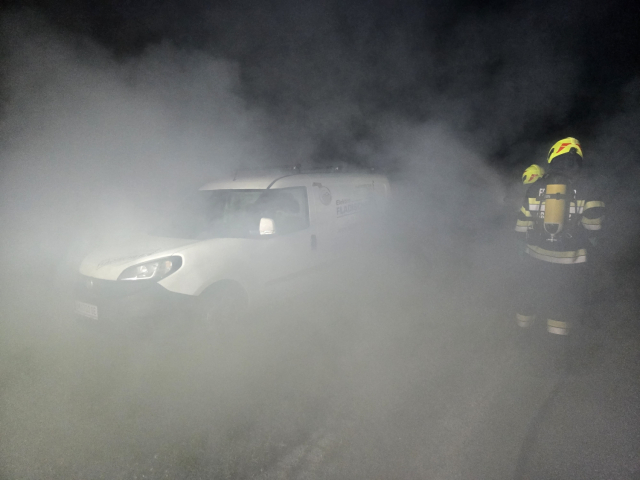 Fahrzeugbrand mit Gefahrgut