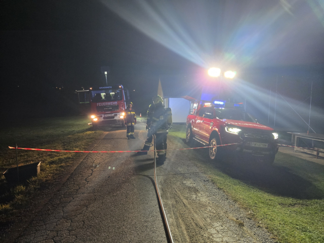 Fahrzeugbrand mit Gefahrgut